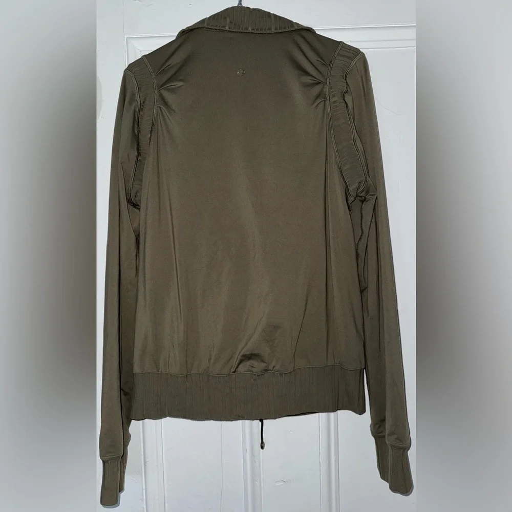 Lululemon Jacket - Picture 4 of 4